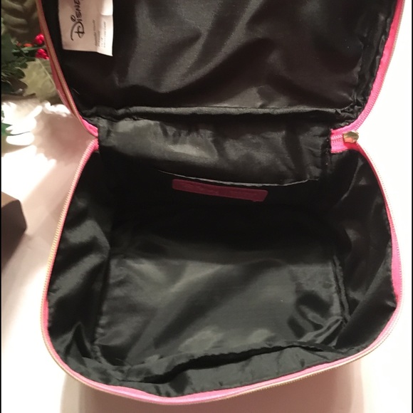 Disney Danielle Nicole Cinderella Gus Cosmetic Bag - Picture 7 of 8